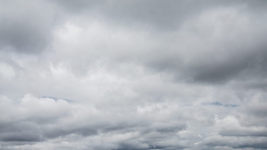 nuvoloso_AdobeStock_311036839