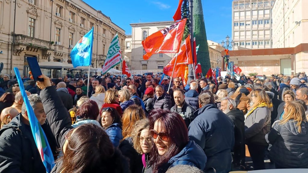 tirocinanti protesta
