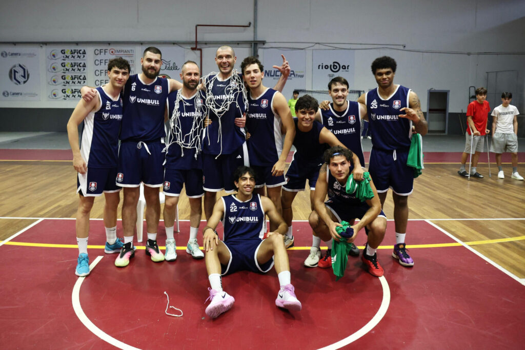 Pirossigeno Cosenza Basket promozione in Serie C