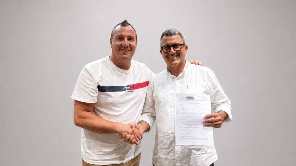 VINCENZO DE MARCO CON IL DG CLAUDIO CAROFIGLIO
