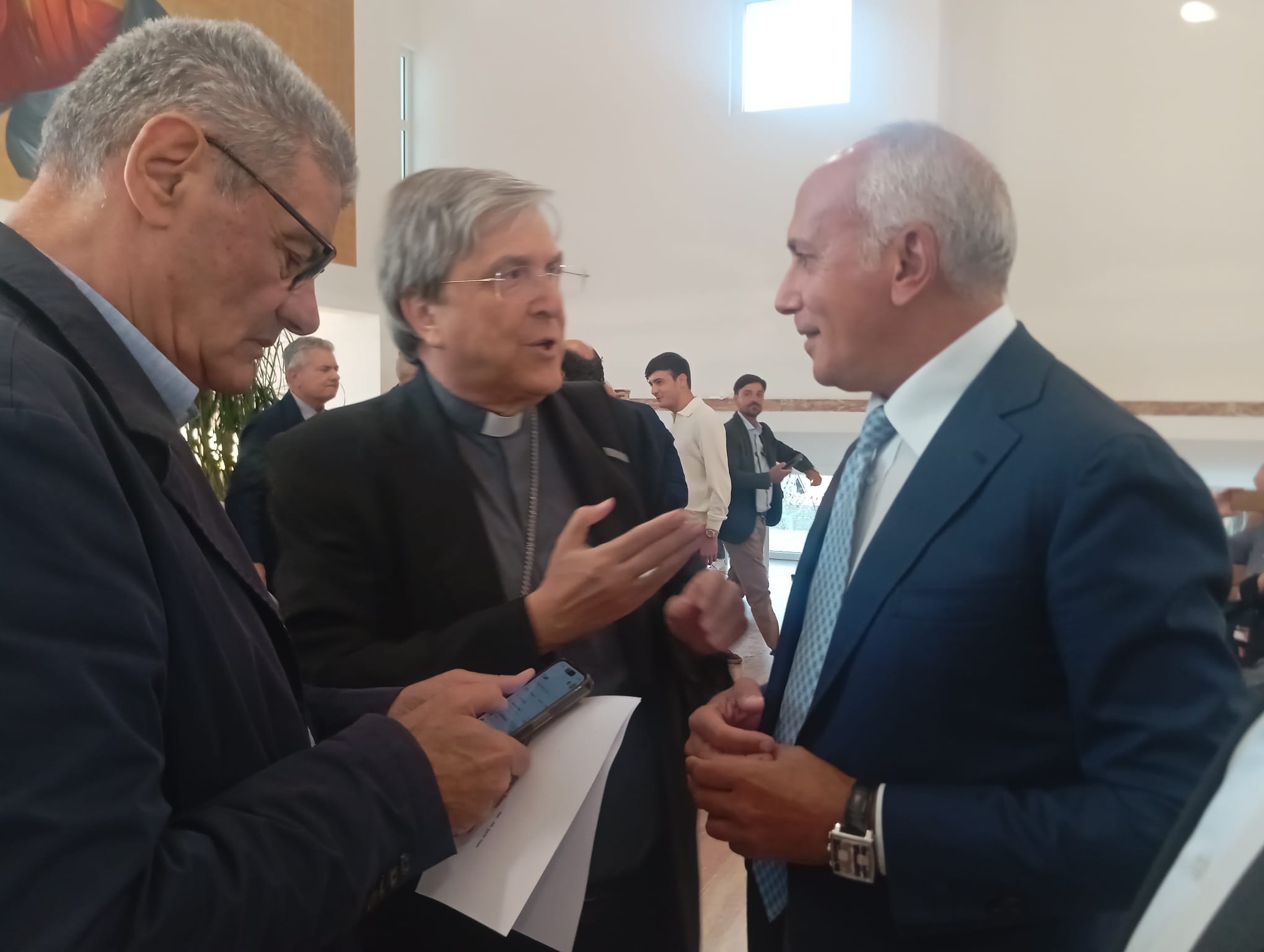 Festival della pace_Franz Caruso e Monsignor Savino