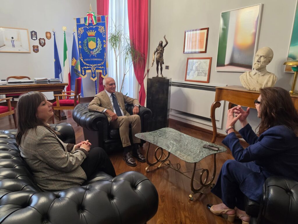 Franz Caruso e L’Ambasciatrice dell’Albania in Italia, Anila Bitri Lani (3)