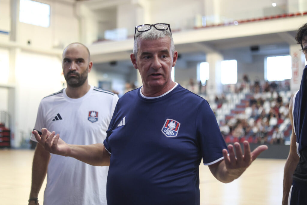 PIROSSIGENO COSENZA BASKET_COACH SERGIO CAROLILLO E MANU GALLO