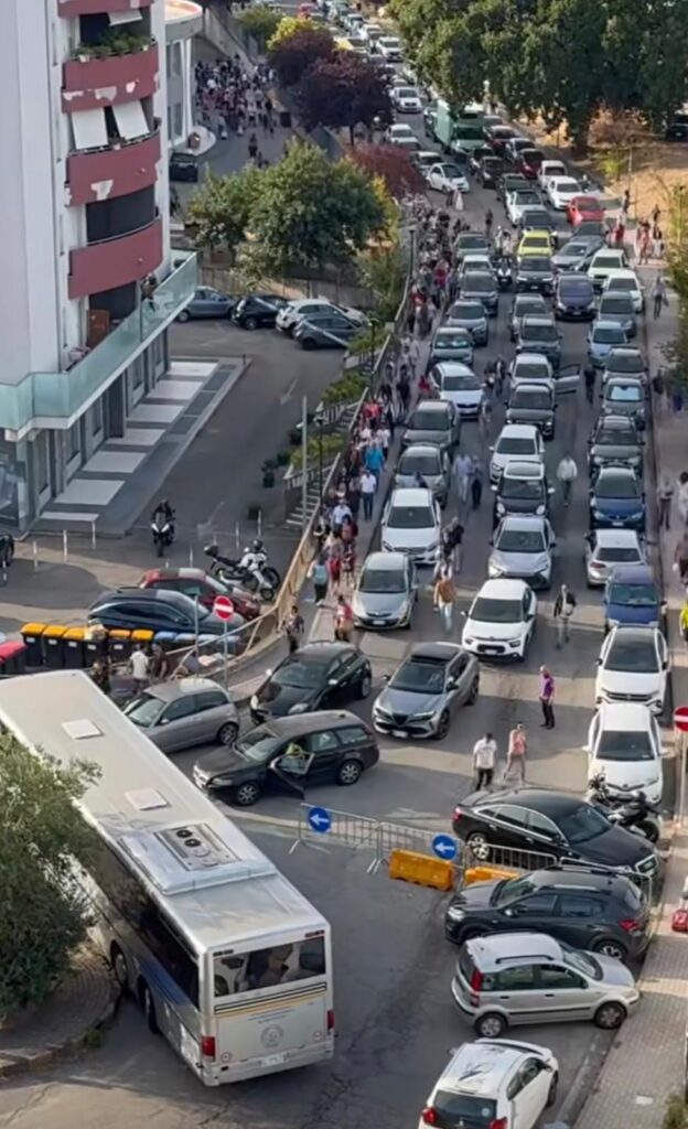 Traffico Rende scuola